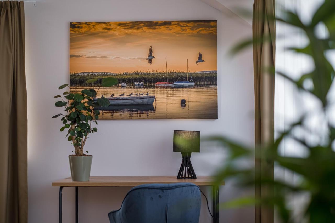 Kistuecsoek Food & Room Balatonszárszó Eksteriør billede