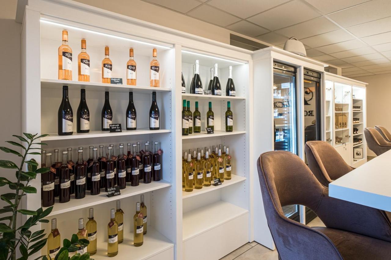 Kistuecsoek Food & Room Balatonszárszó Eksteriør billede