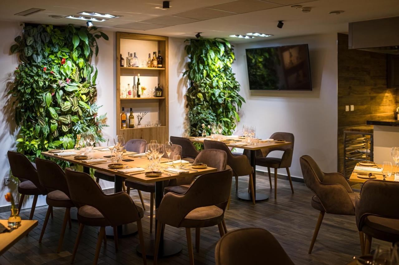 Kistuecsoek Food & Room Balatonszárszó Eksteriør billede